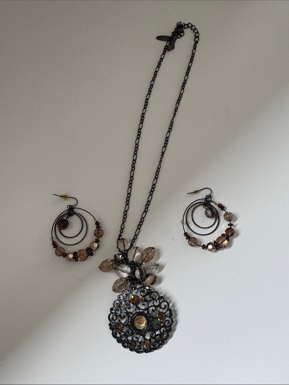 Filigree Pendant Necklace and Hoop Earrings Set in Brown and Black